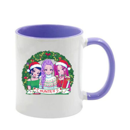 Χριστουγεννιάτικη κούπα Huntrix με λιλά λαβή και εσωτερικό